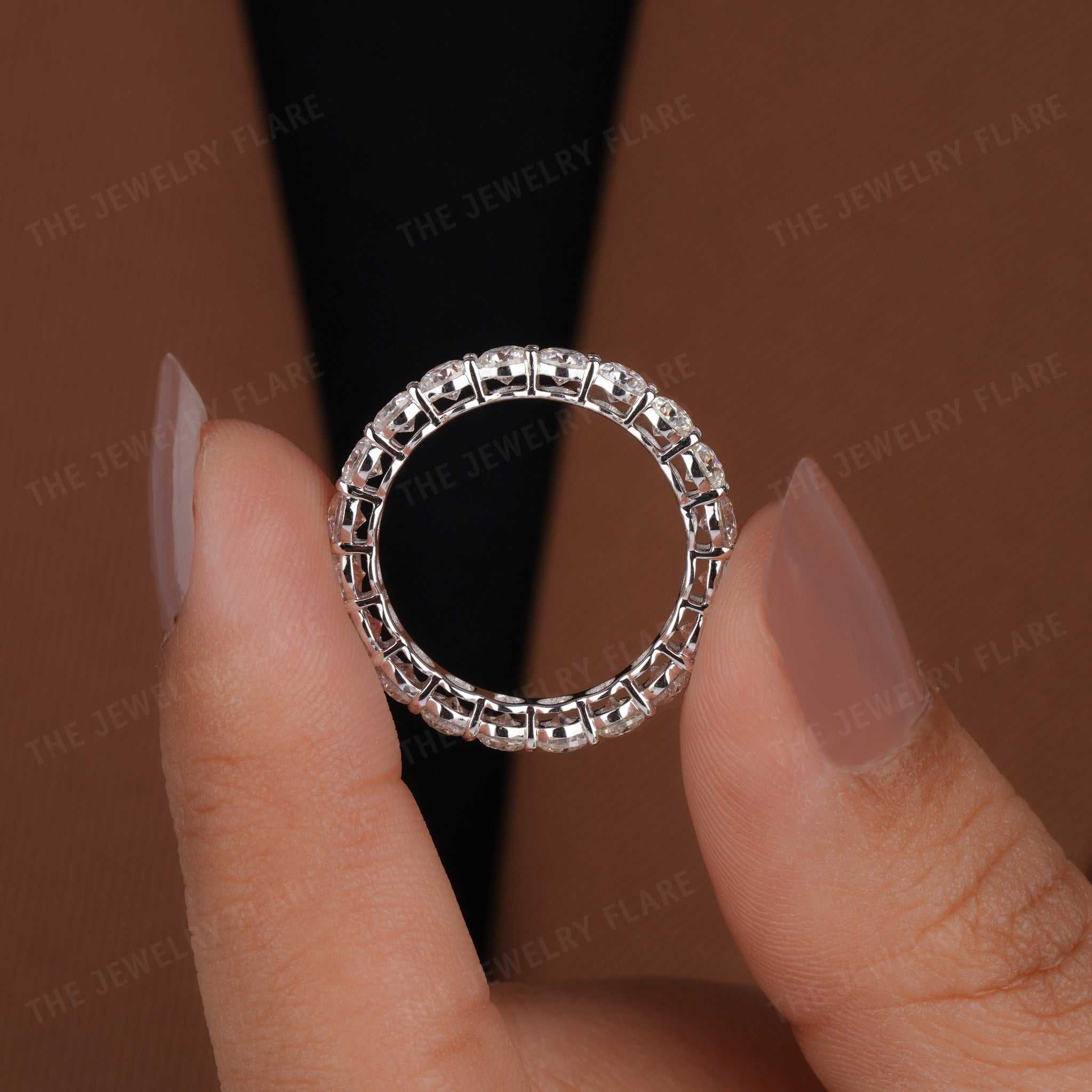 Shared Prong Round Eternity Ring Seven