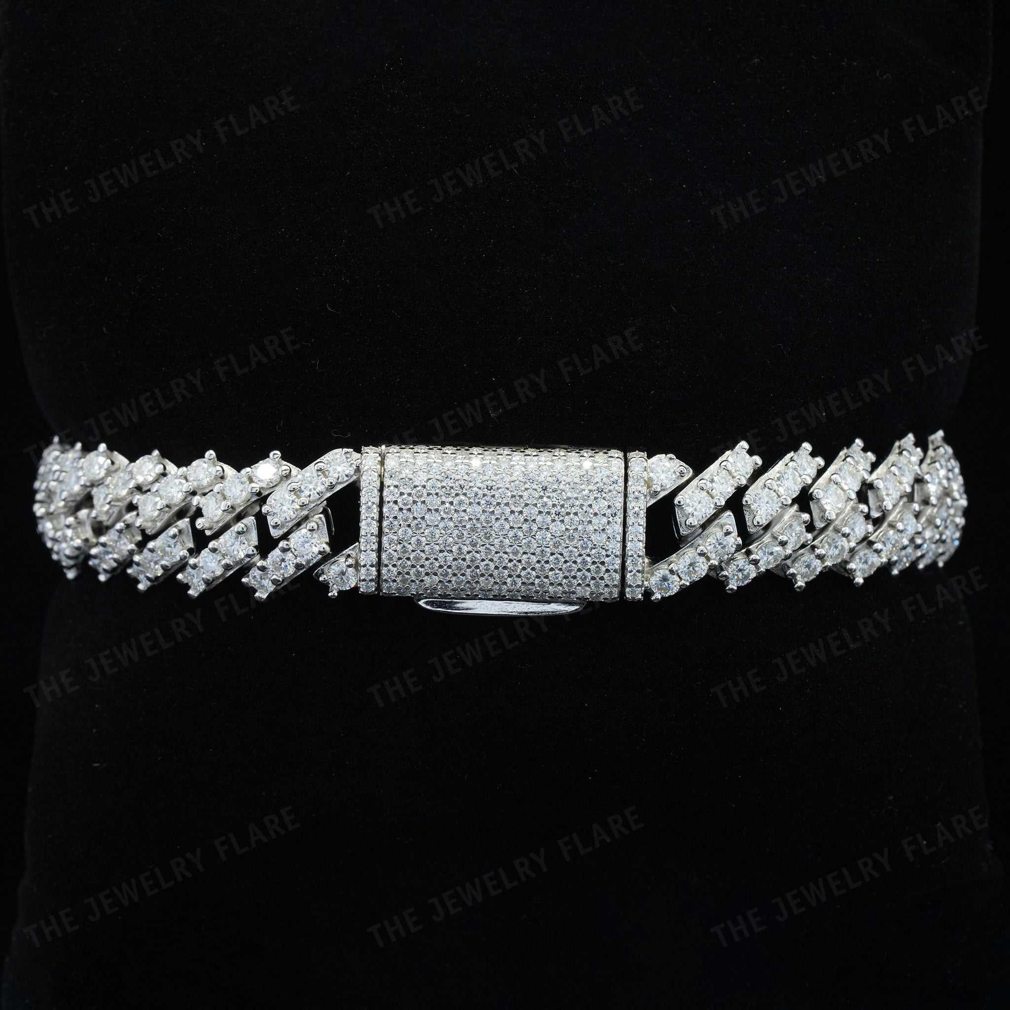 Round Cut Iced Out Cuban Link Moissanite Bracelet
