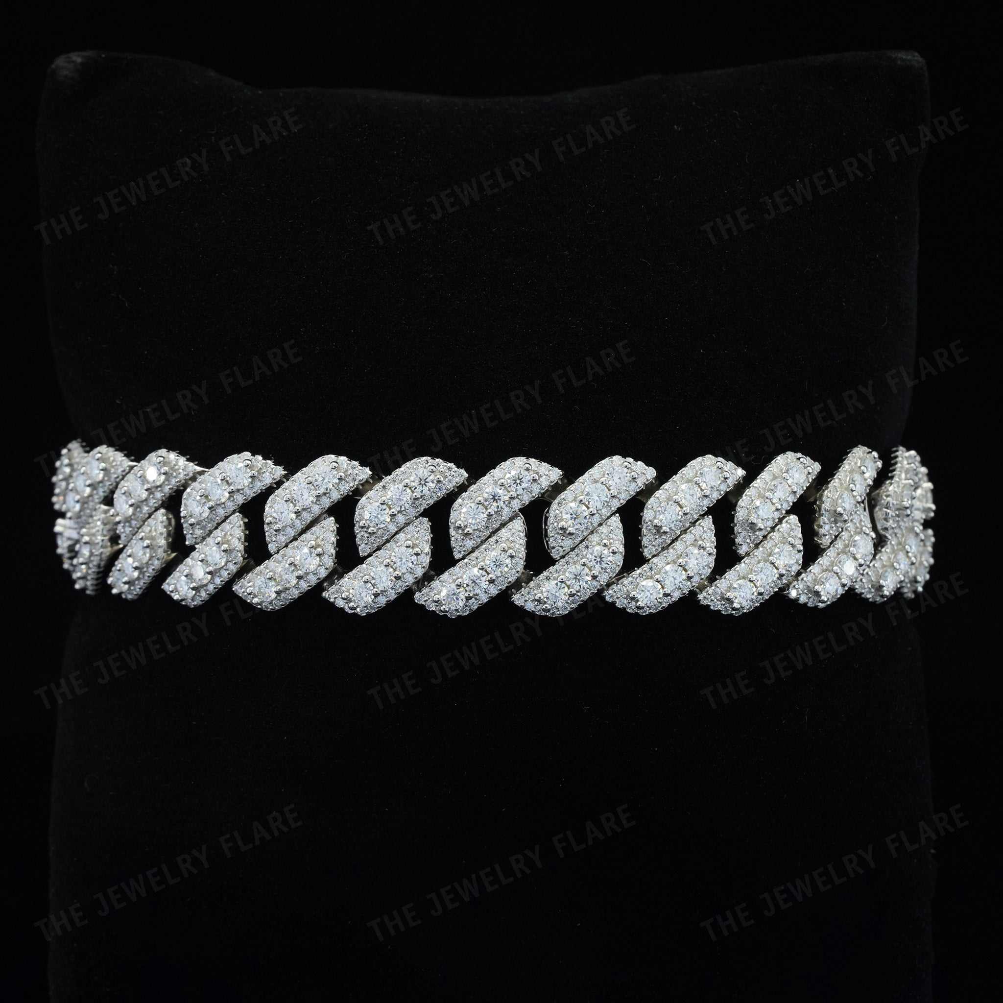 Hip-Hop Bling Cuban Link Moissanite Bracelet