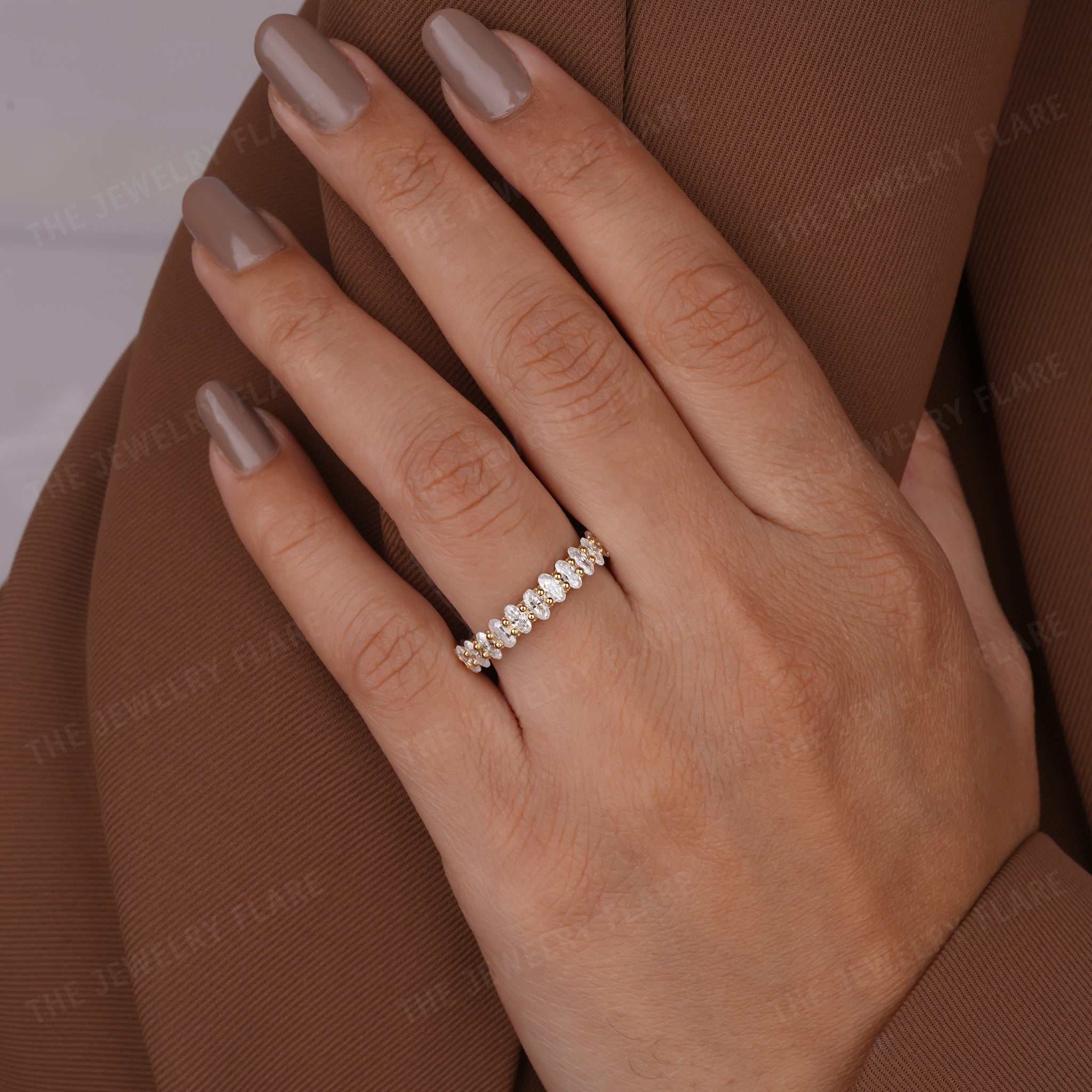 U Shaped 3D Oval Eternity Band Eight