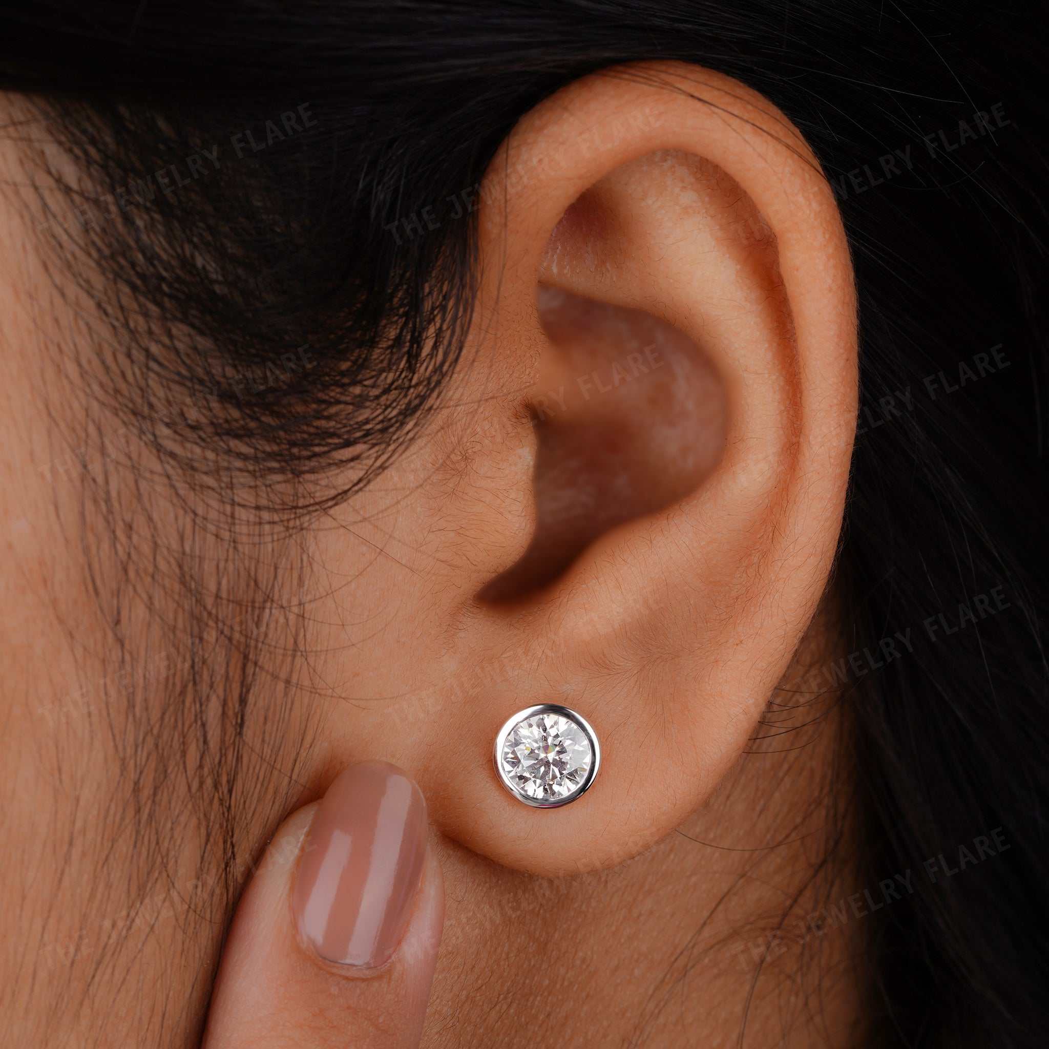 Round Cut Solitaire Stud Earrings