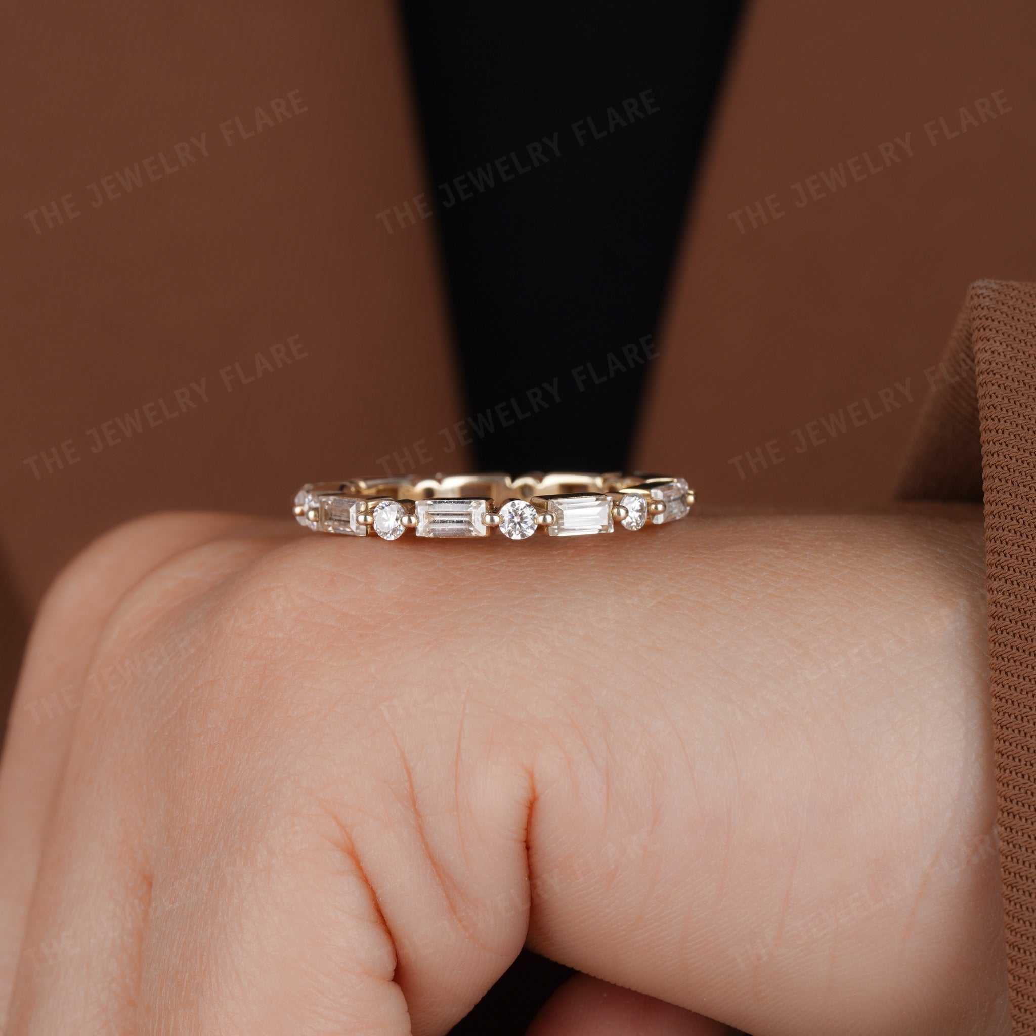 Alternative Baguette and Round Floating Diamond Bubble Band Fifth